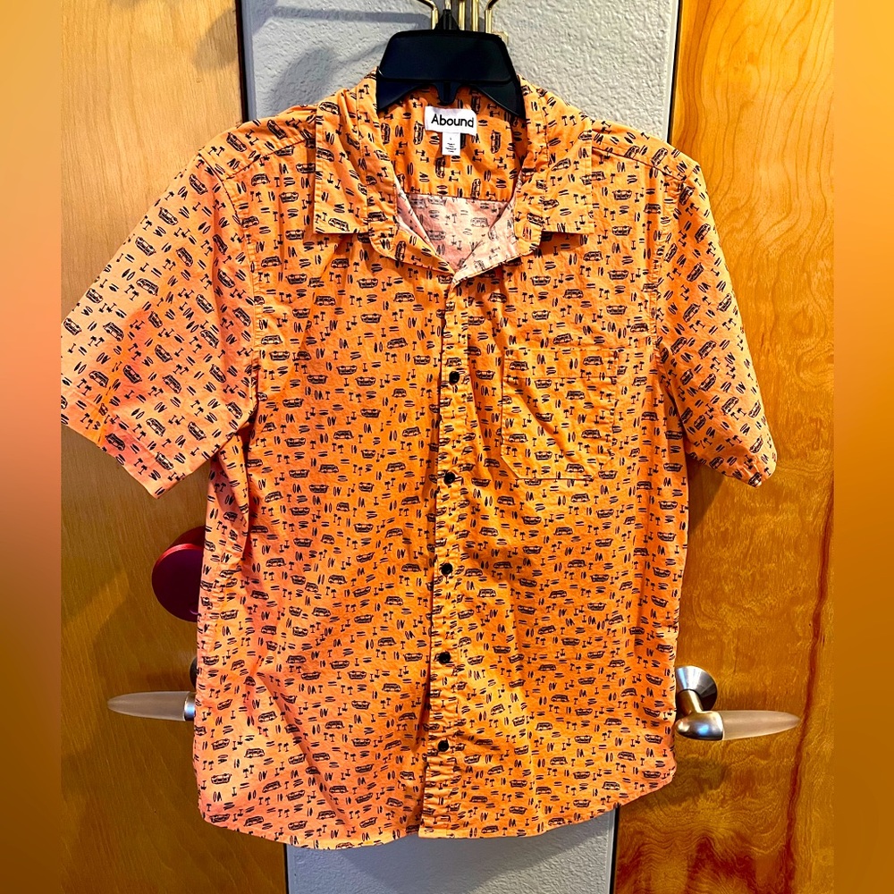 Causal fun button down shirt